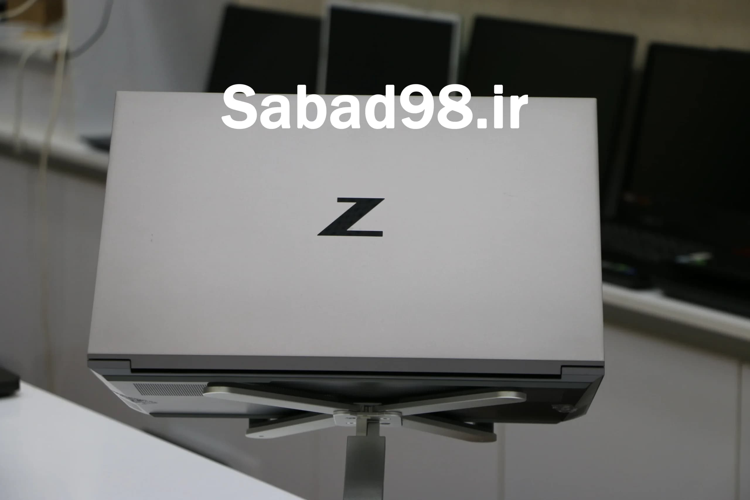 لپ تاپ HP Zbook Studio 15 G8 i9 11950H | 32GB | 512GB SSD | RTX A2000 4GB | 15.6 inch — تصویر ۴