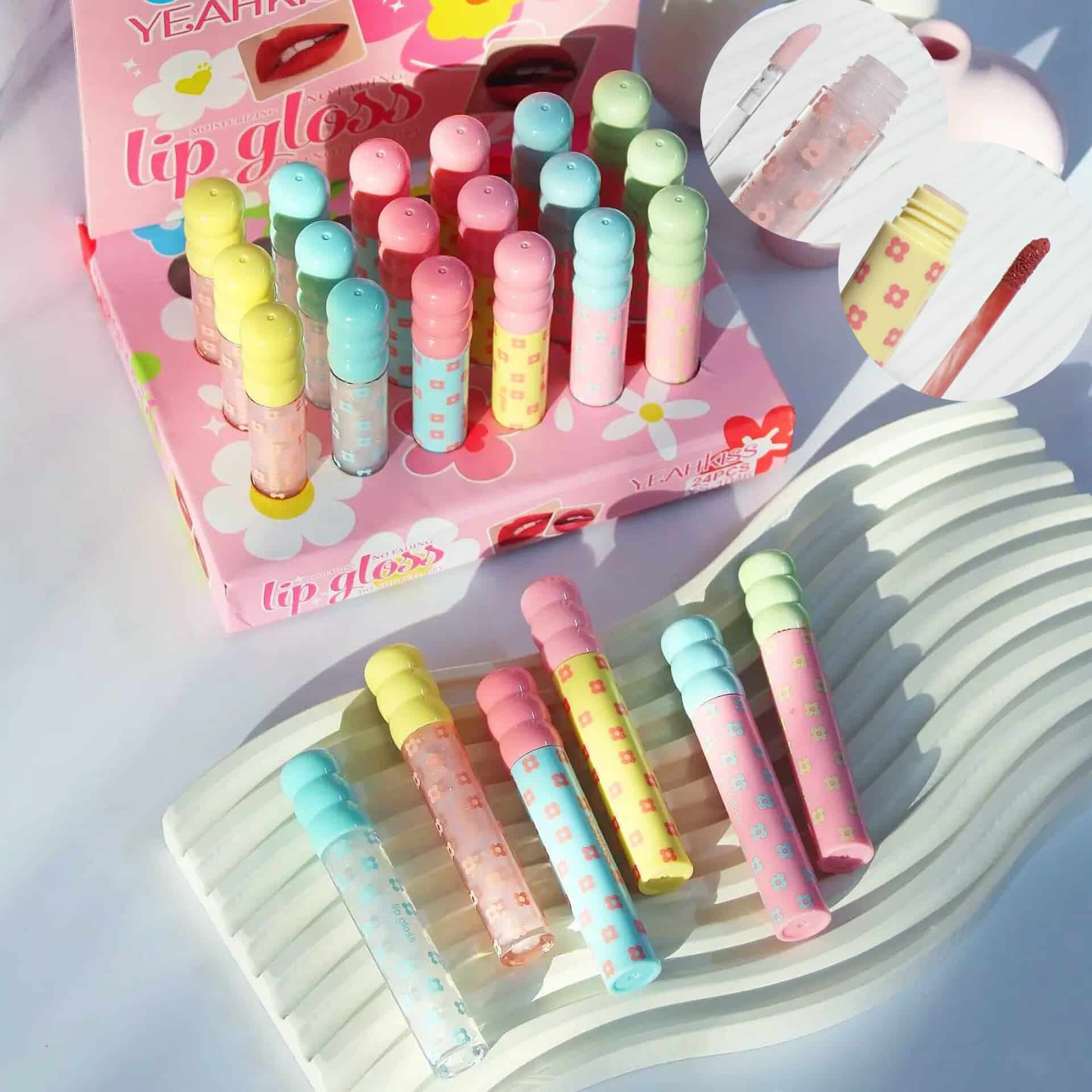 رژلب مایع شاین و مات طرح گل یاهکیس اصل YEAHKISS Moisturizing Lip Gloss