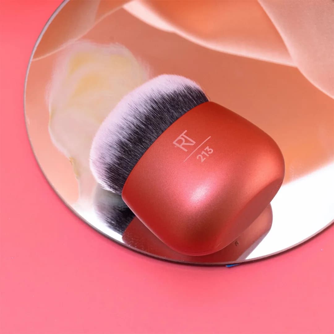 براش کرم پودر 213 ریل تکنیک Real Techniques Foundation Blender — تصویر ۶