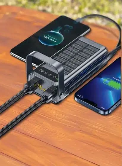 پاوربانک 20 وات گرین لاین مدل Solar X ظرفیت 30000 میلی آمپر ساعت — تصویر ۹