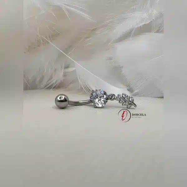 پیرسینگ ناف آویزدار برگ — تصویر ۲