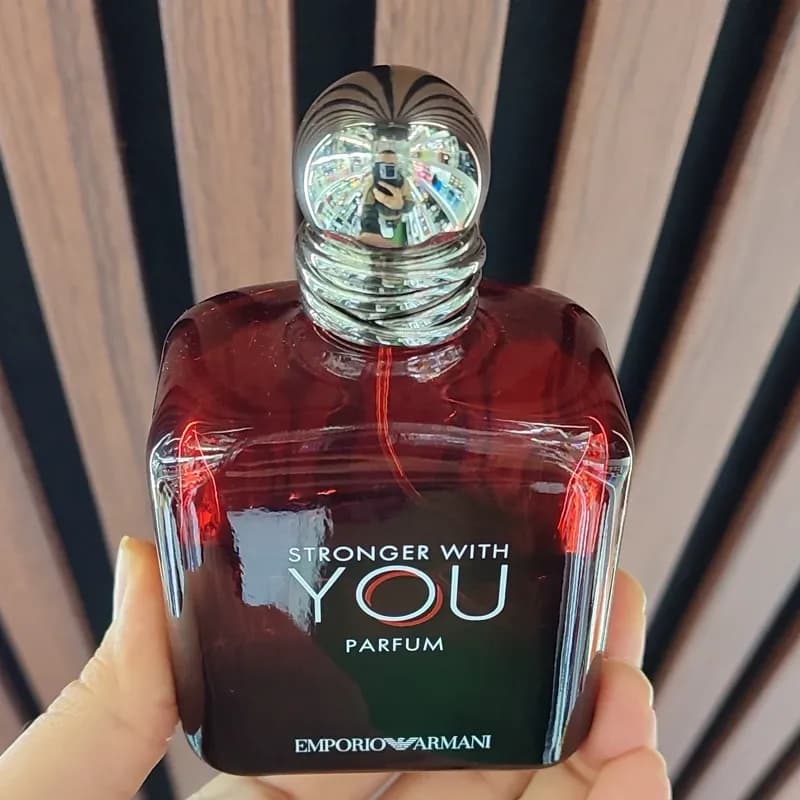 عطر جورجیو آرمانی استرانگر ویت یو پارفوم مردانه کد 2040 — تصویر ۱۱