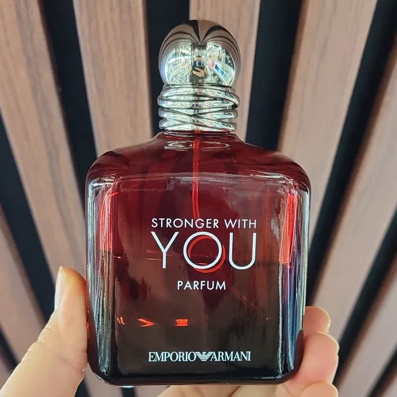 عطر جورجیو آرمانی استرانگر ویت یو پارفوم مردانه کد 2040 — تصویر ۵