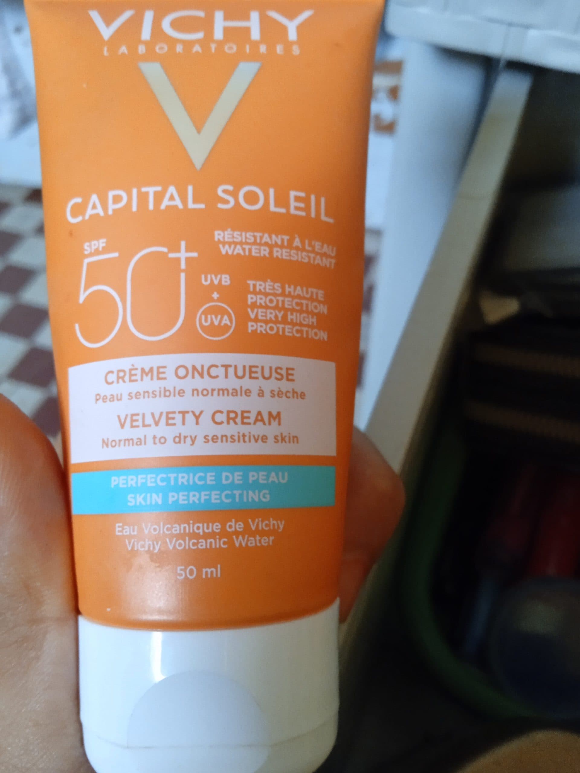 ضدآفتاب ویشی Capital Soleil پوست خشک و حساس ۵۰ میل کد 6050 — تصویر ۱۱