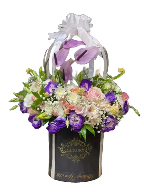 باکس گل بادکنک آرایی شده کد bb-2 – فروشگاه گل کارا | Kara Flower