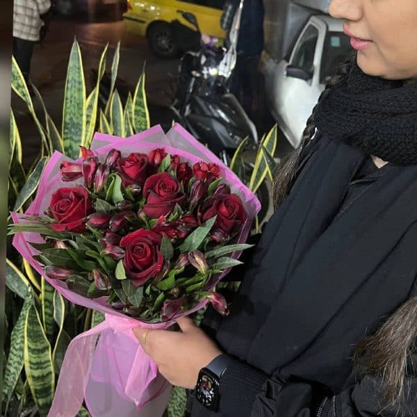 دسته گل ترکیبی رز آلسترا