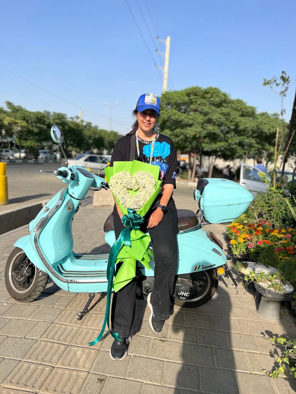 دسته گل ژیپسوفیلا سفید سبز — تصویر ۳