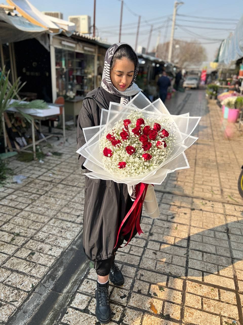 دسته گل رز سوپرایز — تصویر ۴