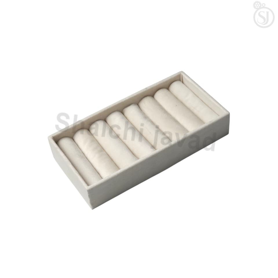 استند بنگل مخمل کرم (شیری) سایز کوچک
