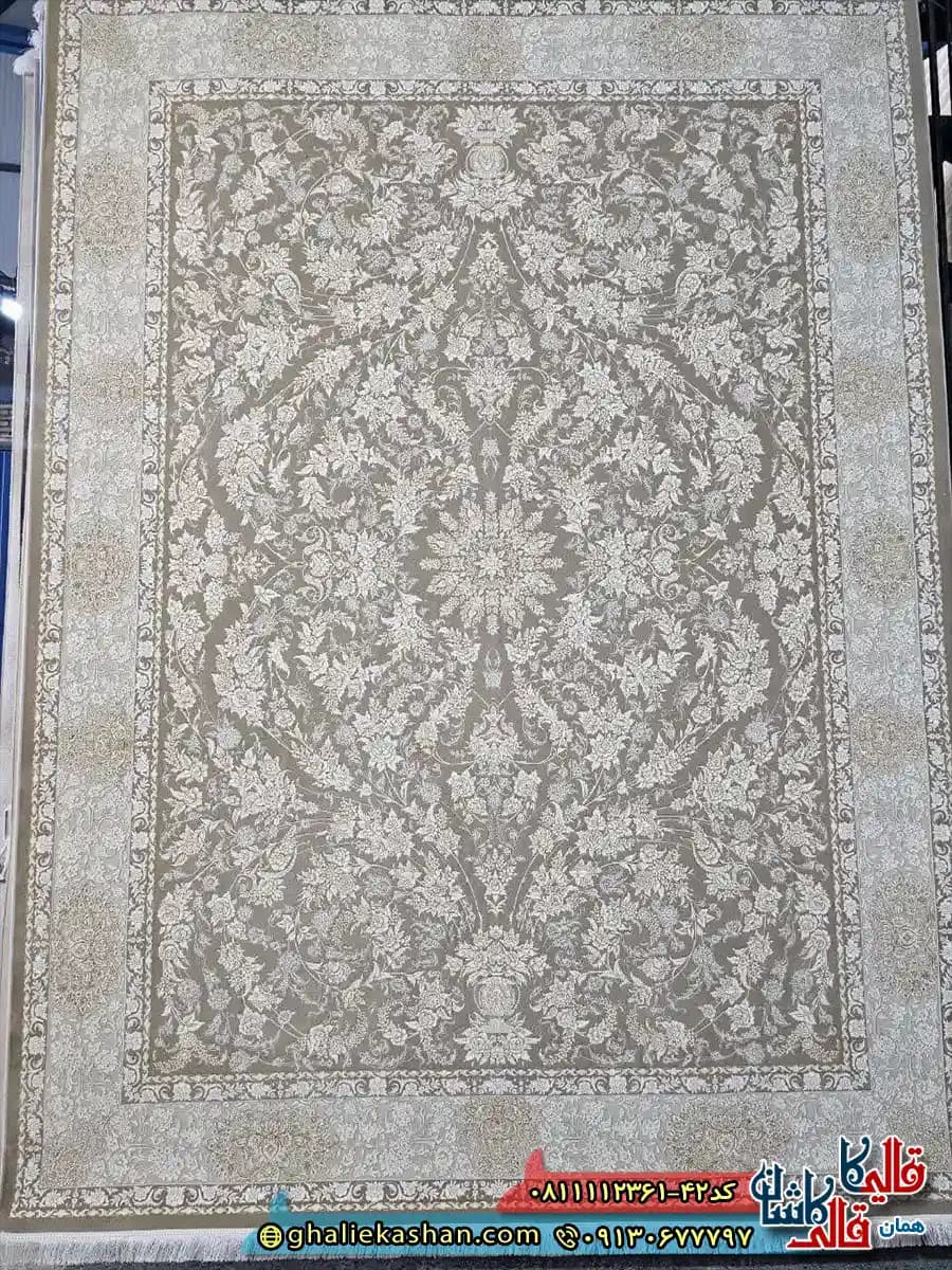 فرش طلاکوب 1200 شانه طرح افشان الیسا رنگ بژ گل برجسته کاشان — تصویر ۲
