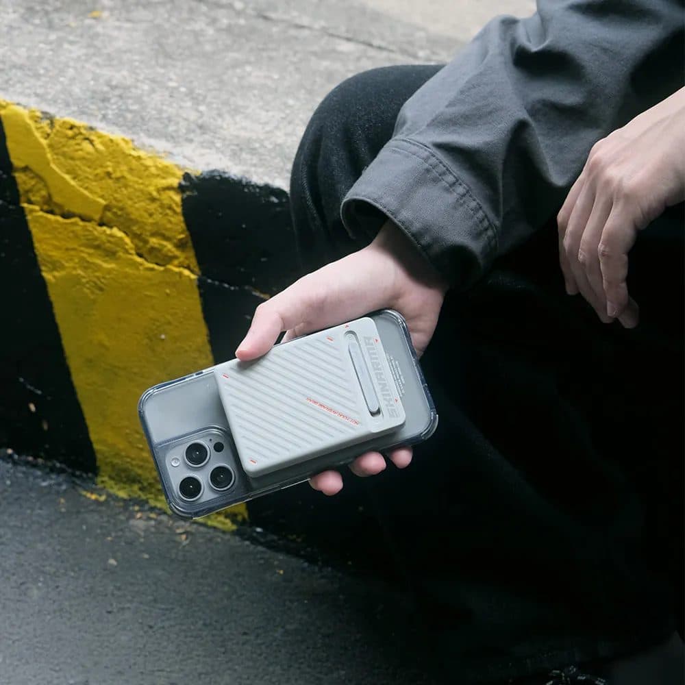 پاور بانک وایرلس SKINARMA ARC 10,000 mAh — تصویر ۷