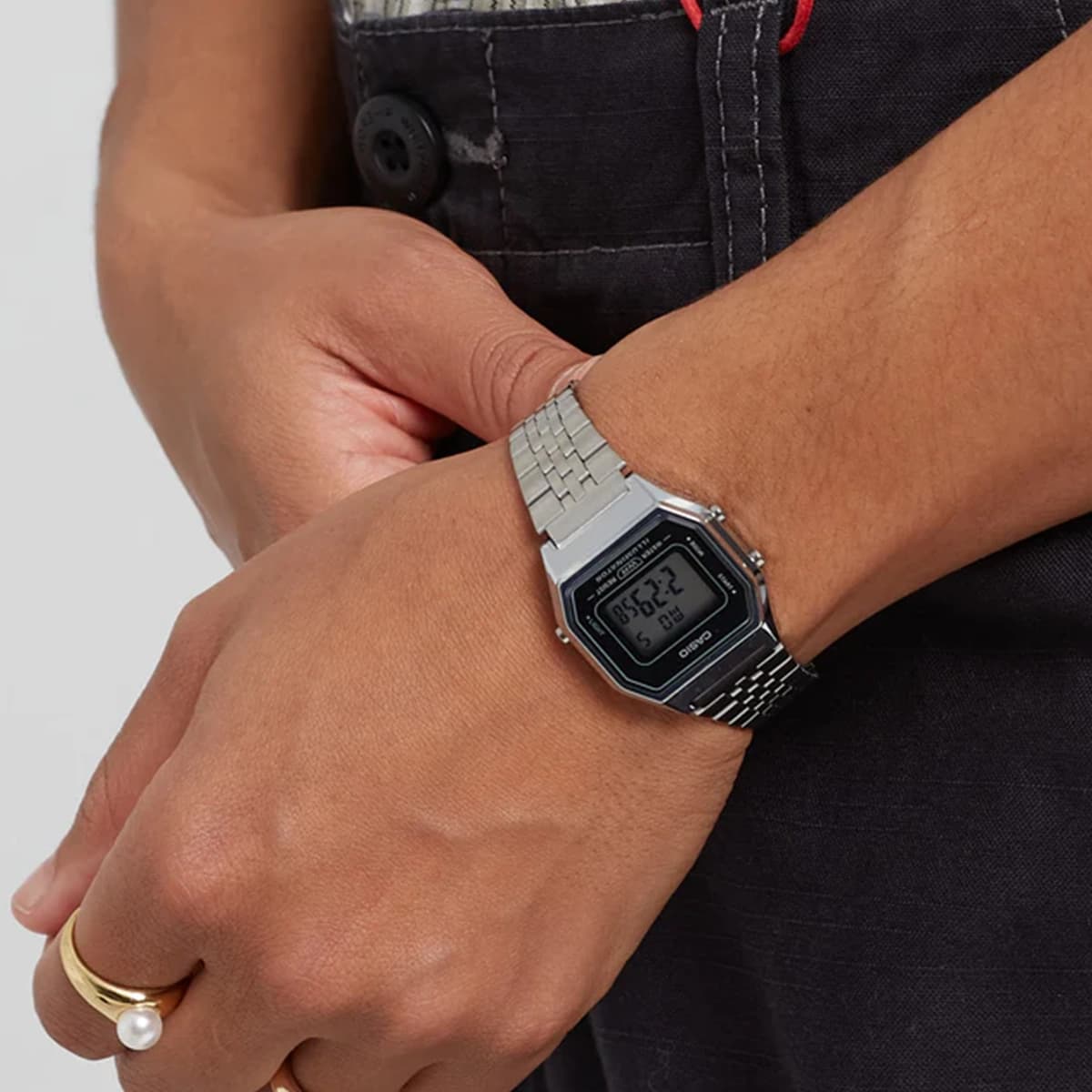 ساعت مچی زنانه کاسیو CASIO LA680WA-1D — تصویر ۷