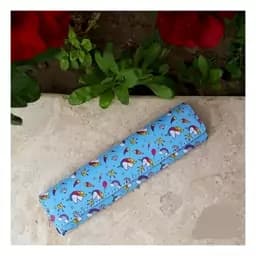 جعبه مضراب سنتور کودکانه طرح اسب شاخدار رنگ آبی آسمانی، چرم صنعتی، دارای باکس چوبی — تصویر ۳