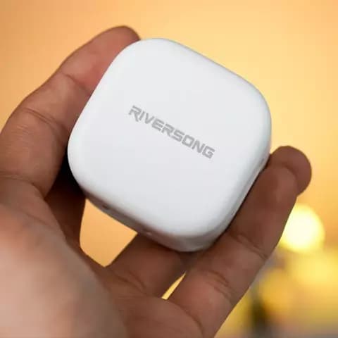 شارژر دیواری Riversong مدل PowerKub G35 AD107 — تصویر ۵