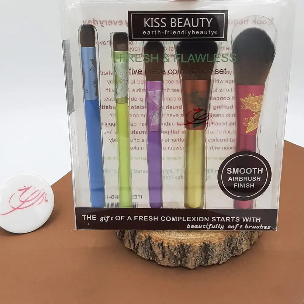 ست براش 5 تیکه کیس بیوتی Kiss Beauty مدل Fresh & Flawless طلقی — تصویر ۳