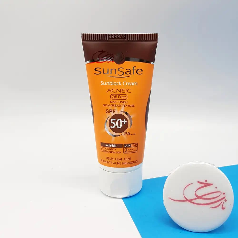 ضد آفتاب کرم پودری +SPF50 سان سیف SunSafe رنگ بژ طبیعی فاقد چربی ACNEIC مناسب پوست چرب حجم 50 میلی لیتر — تصویر ۶