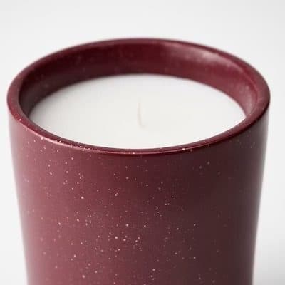 شمع معطر سرامیکی ایکیا STORTSKON قرمز رایحه توت/ سوخت 50 ساعته — تصویر ۸