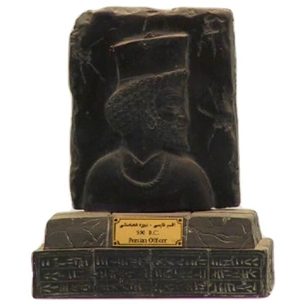 مجسمه افسر پارسی کد MO2550