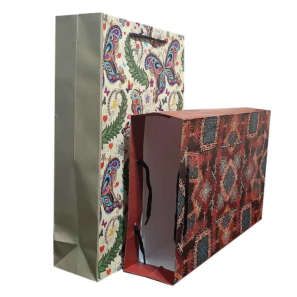 ساک دسته دار کادویی طرح کلاسیک سایز 24 × 37.5 سانتی متر (A4) — تصویر ۳