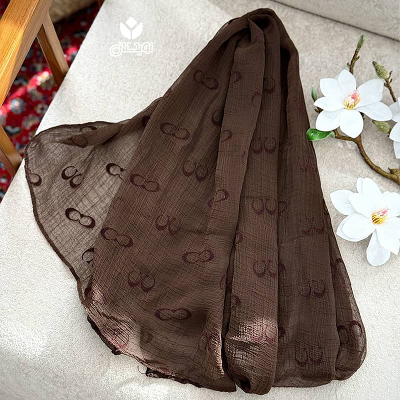 شال حریر مارک قهوه ای کد 33446 — تصویر ۹