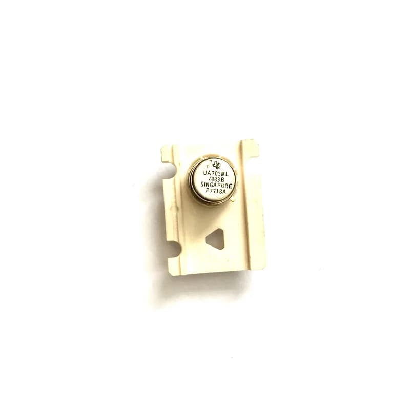 آی سی UA702ML/883B