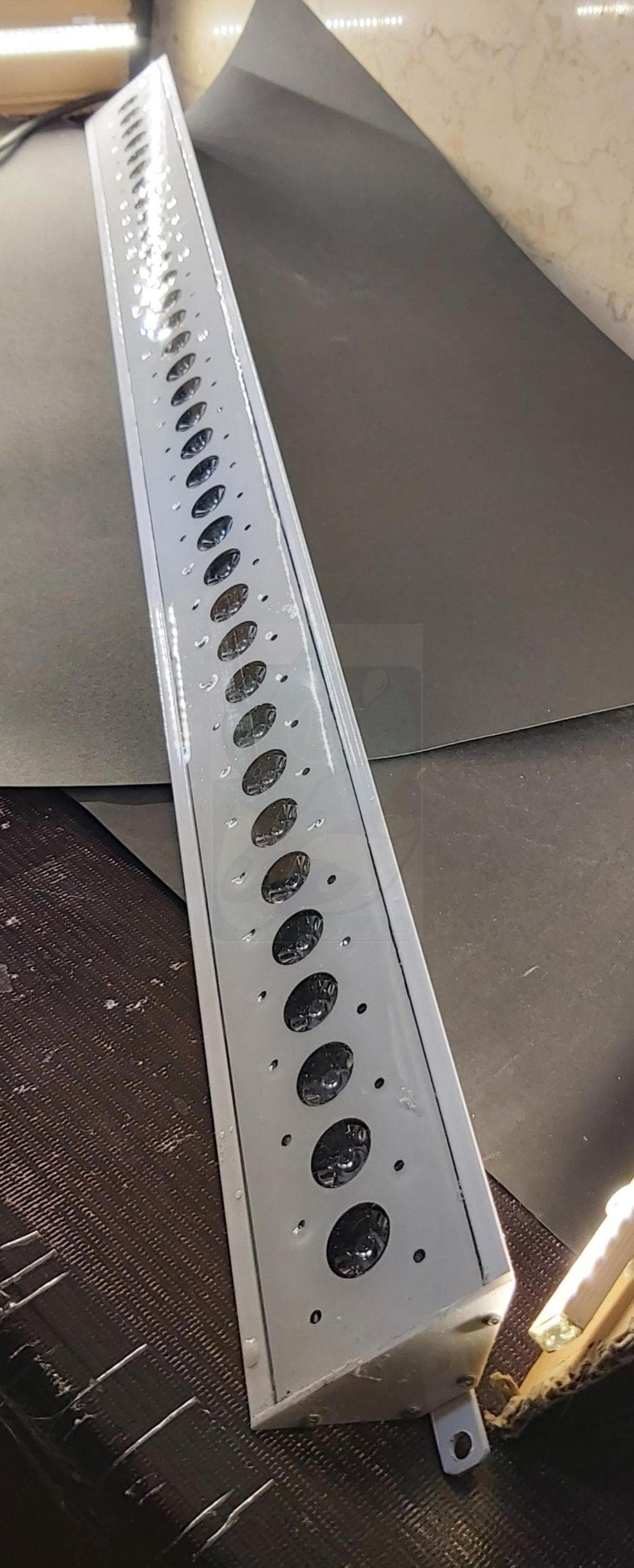 چراغ روکار استخری کنج تک رنگ 36 وات 12 ولت مدل 36RKE