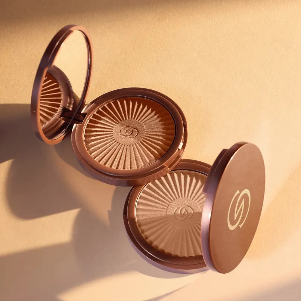 پودر برنزه‌کننده جوردانی گلد اسنزا اوریفلیم Giordani Gold Essenza Bronzing Powder — تصویر ۹
