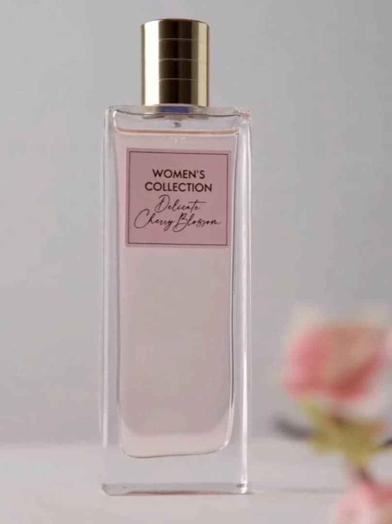 عطر زنانه وومنز کالکشن دلیکیت چری بلاسم Woman’s Collection Delicate Cherry Blossom — تصویر ۹