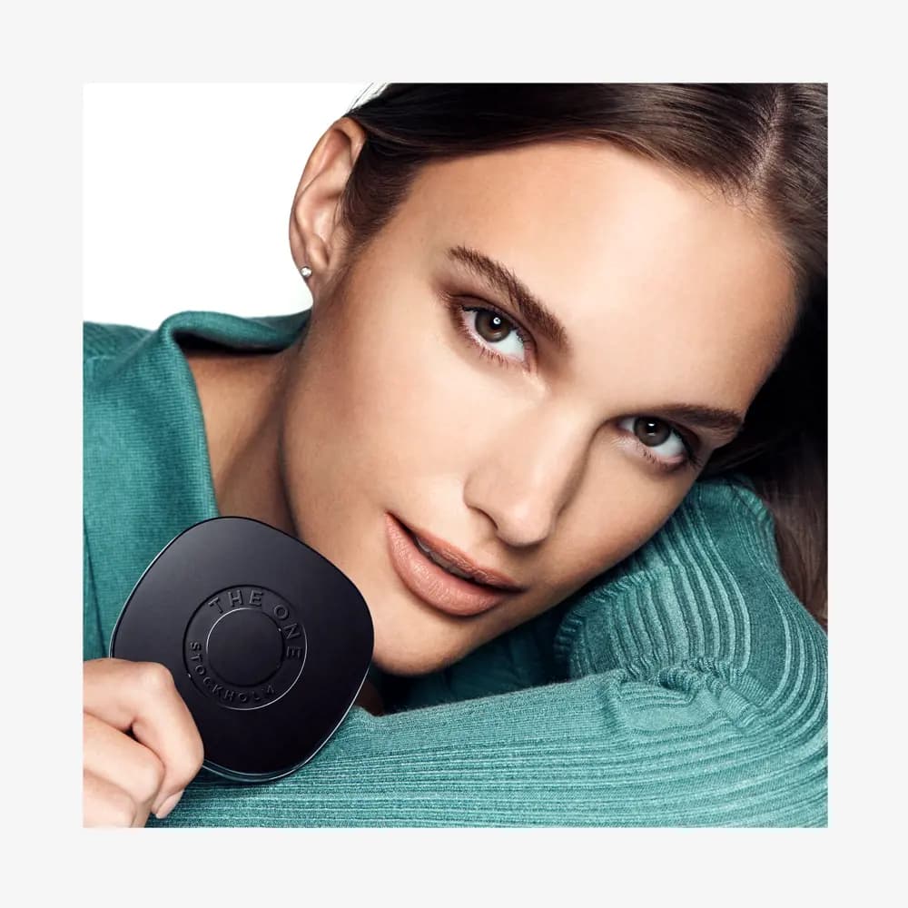 پنکک اورلستینگ دوان اوریفلیم THE ONE Everlasting Pressed Powder — تصویر ۴