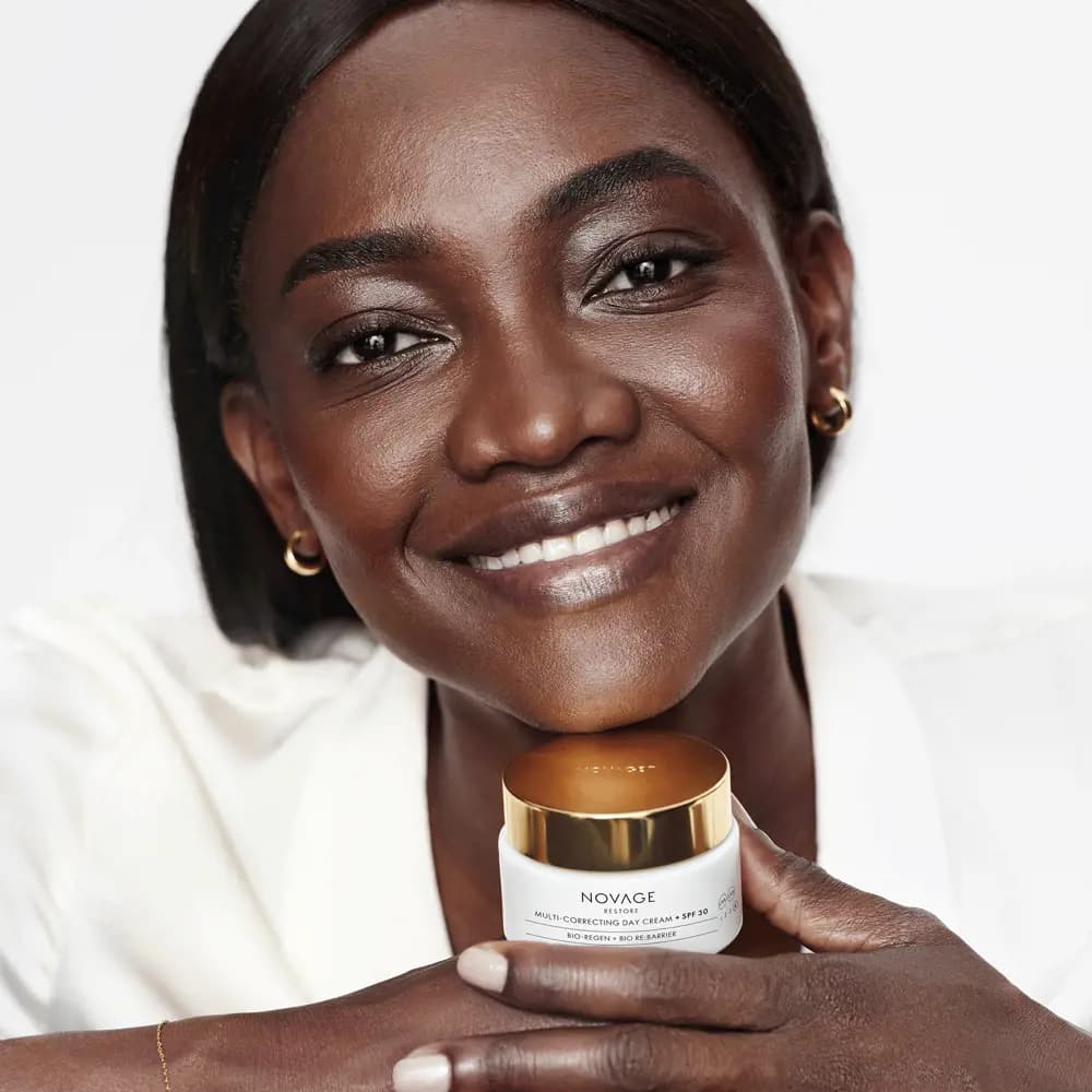 کرم روز نوایج پلاس ریستور اوریفلیم Novage+ Restore Multi-Correcting Day Cream SPF 30 — تصویر ۹