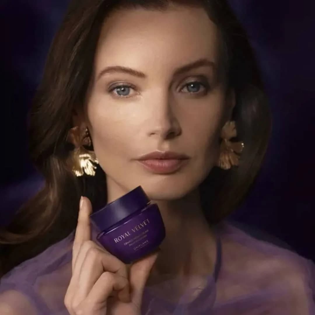 کرم شب بازسازی‌کننده رویال ولوت اوریفلیم Royal Velvet Firming Night Cream — تصویر ۹