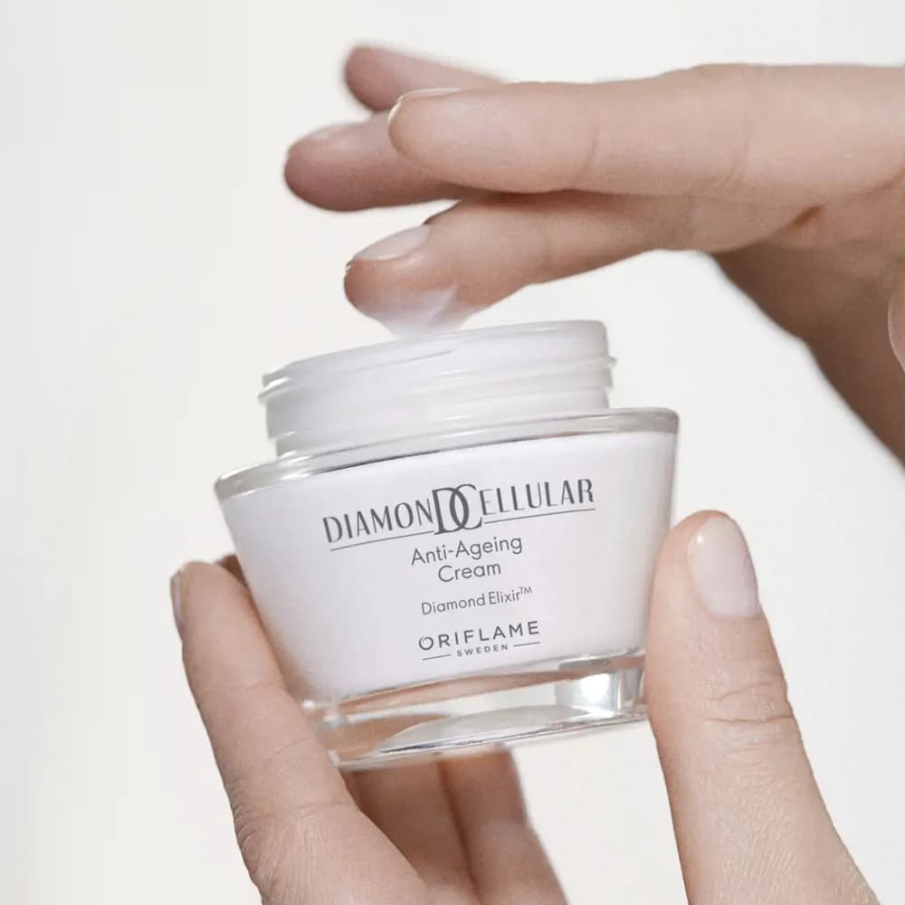 کرم ضد پیری و درخشانکننده الماس اوریفلیم Diamond Cellular Anti-Ageing Cream — تصویر ۸