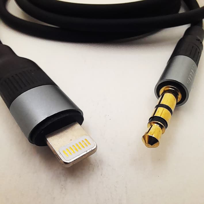 کابل تبدیل لایتنینگ به AUX ارلدام مدل AUX54