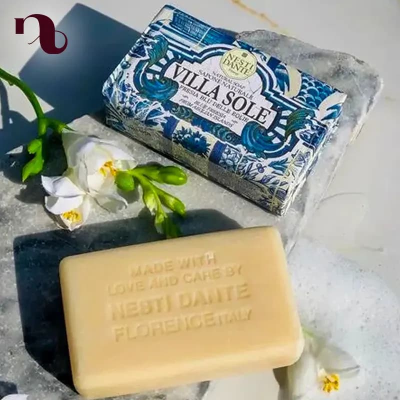صابون گل فریزیا آبی نستی دانته | Villa Sole – Blue Freesia Bar Soap 250g — تصویر ۹