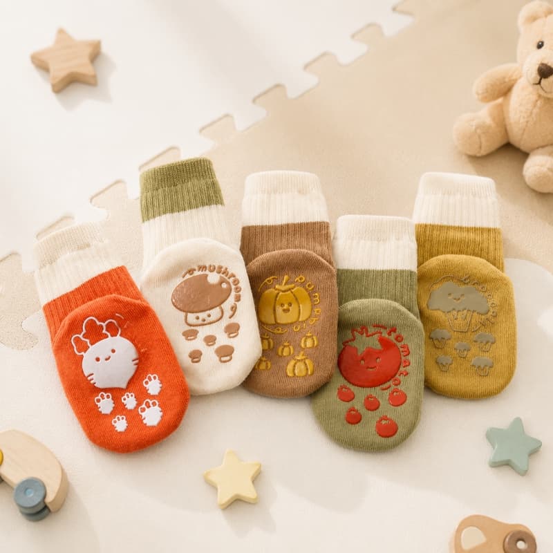 جوراب کودک نیم ساق طرح میوه و سبزیجات فانتزی استپ‌دار