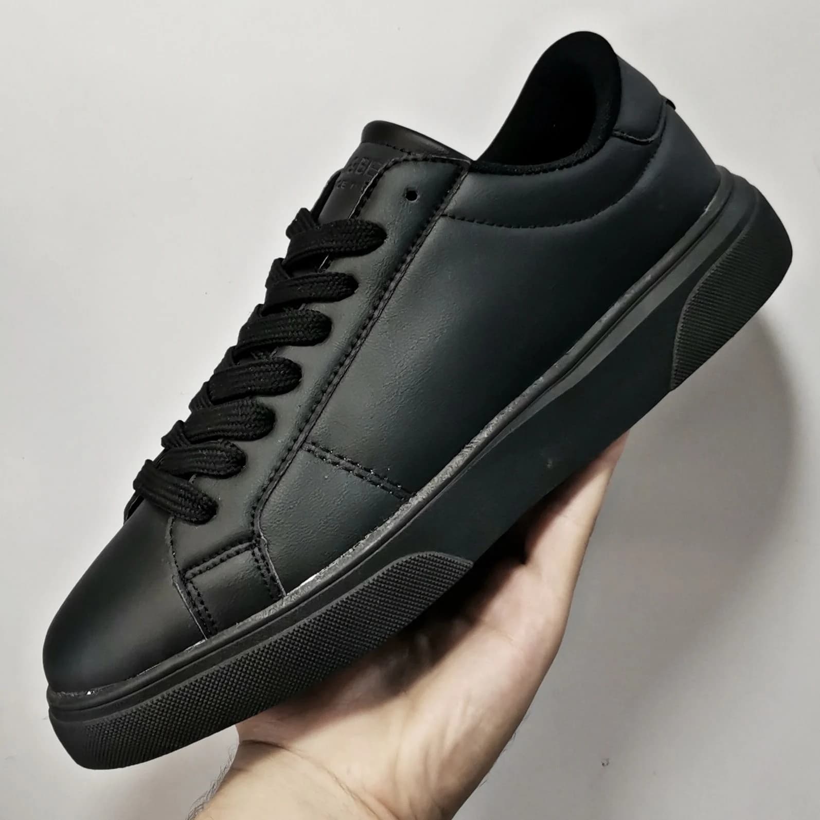 ونس PULL BEAR طبی زیره رابر رنگ مشکی تمام سایز 42 43 تبریز پوش