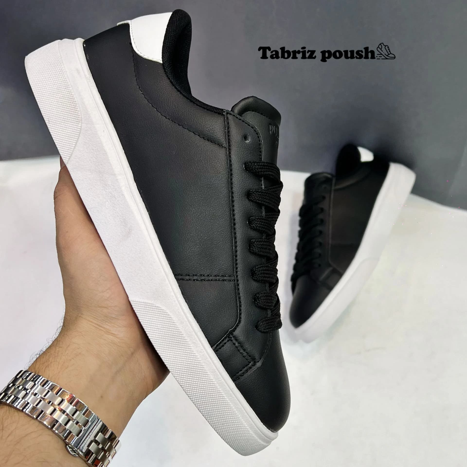 ونس PULL BEAR طبی زیره رابر رنگ مشکی سفید سایز 41 42 تبریز پوش