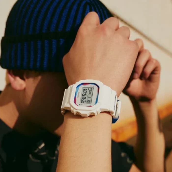 ساعت مچی کاسیو جی شاک Casio G-SHOCK DWE-5600PR-2DR — تصویر ۱۲