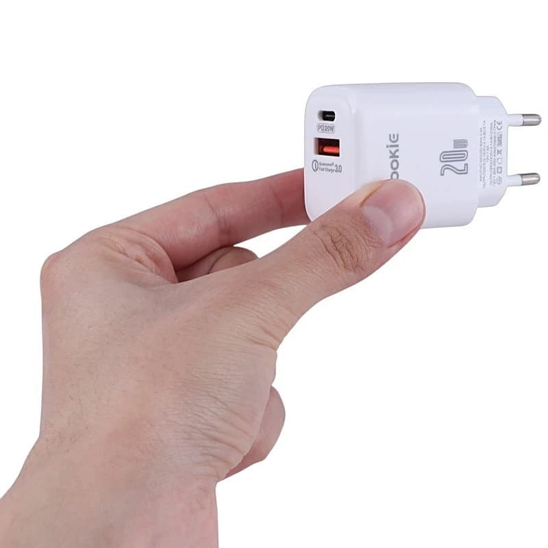 شارژر دیواری 20 وات یوکی EI3Y QC3.0 PD 3.1A — تصویر ۶