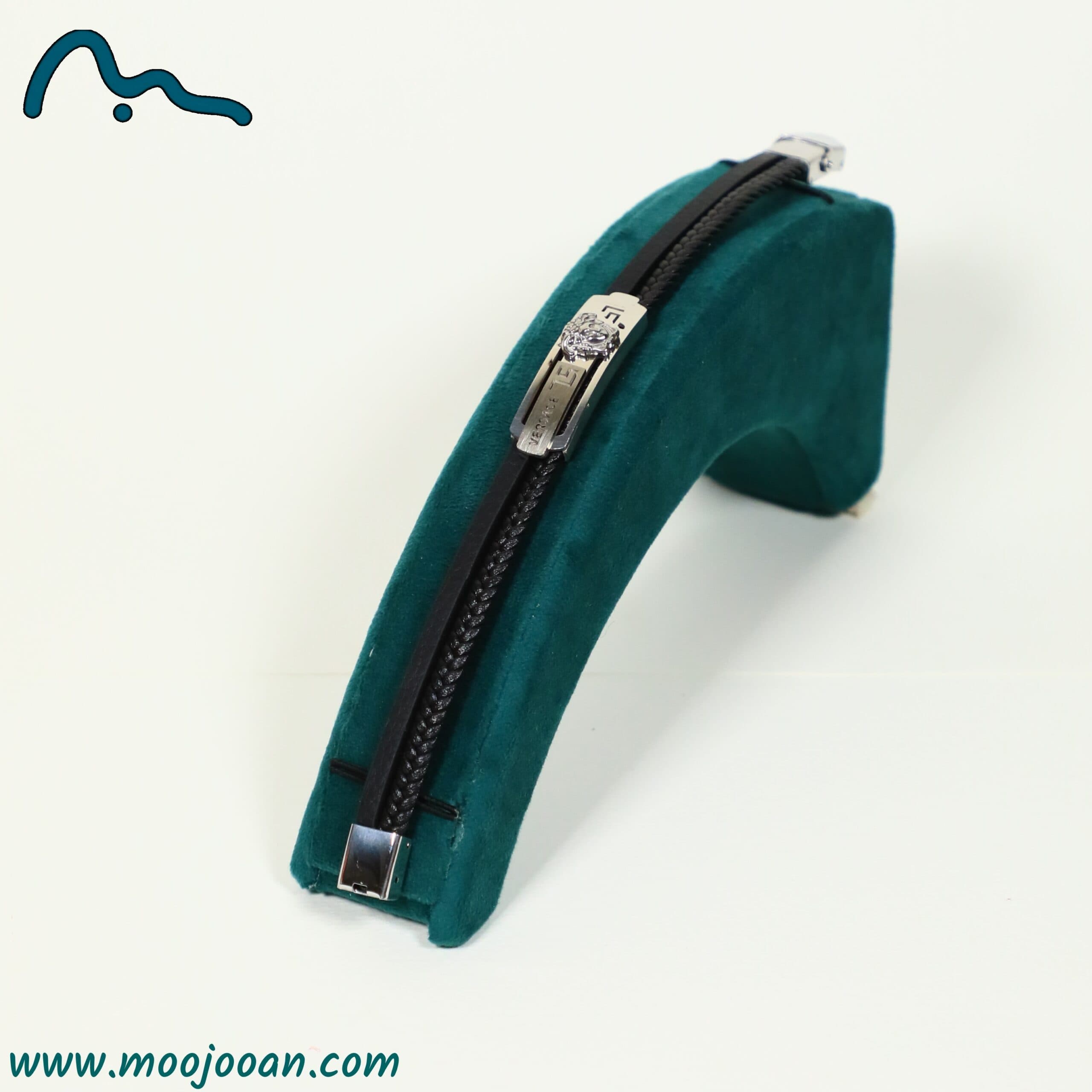 دستبند ورساچه چرمی مشکی-نقره ای