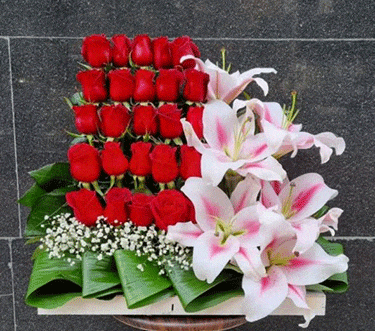 سبد گل شیک تبریک 426