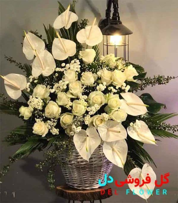 سبد گل سفید 330