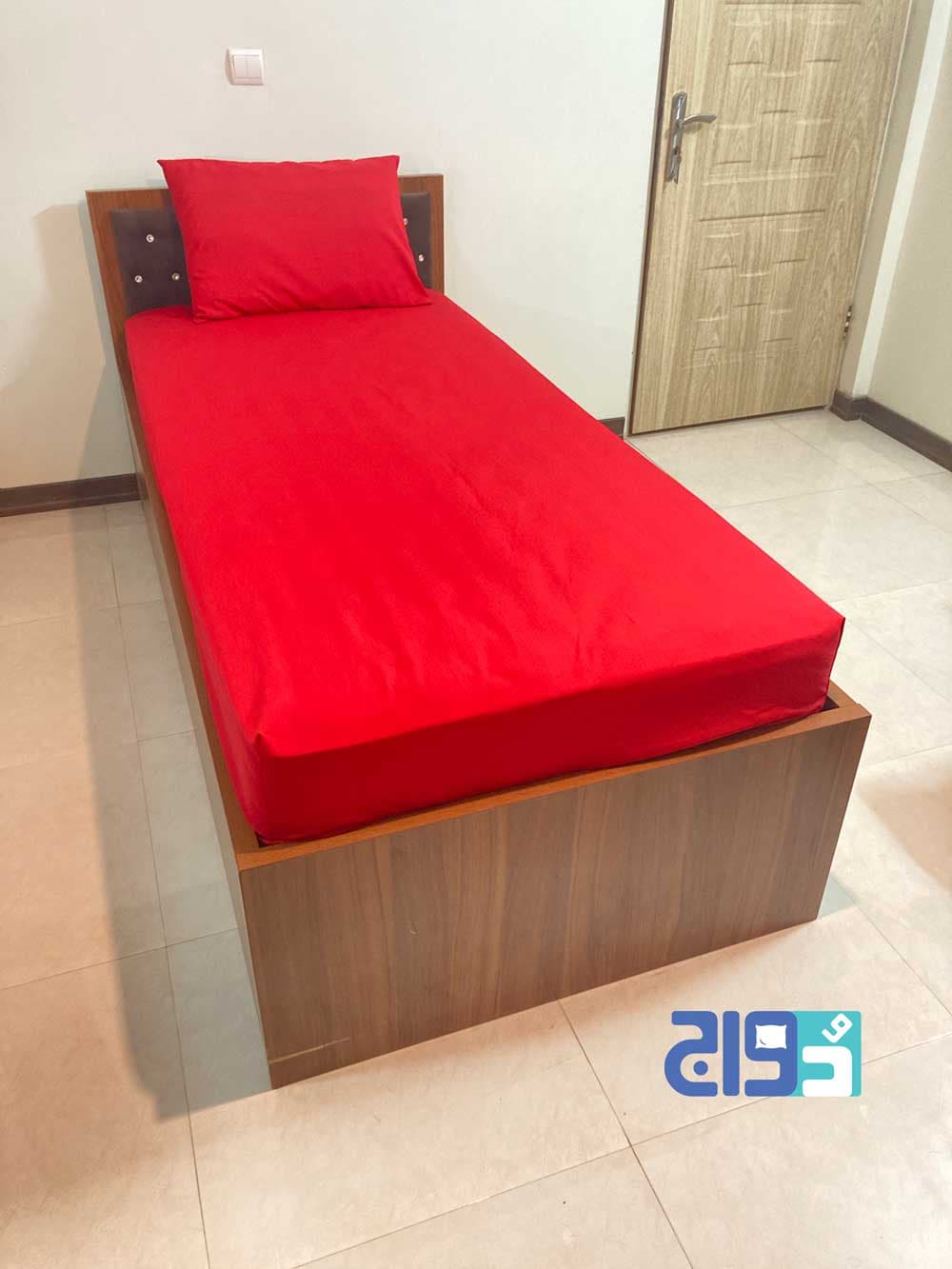 روتختی کشدار تشک یک و نیم نفره ساده تک رنگ ( قرمز) کد 140005061