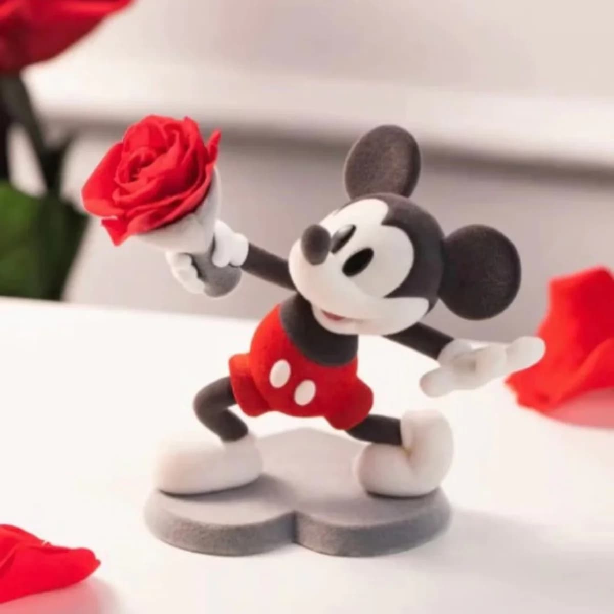 فیگور شخصیت‌های دیزنی Disney Character طرح ولنتاین مبارک Happy Valentines مجموعه 7 عددی — تصویر ۱۱