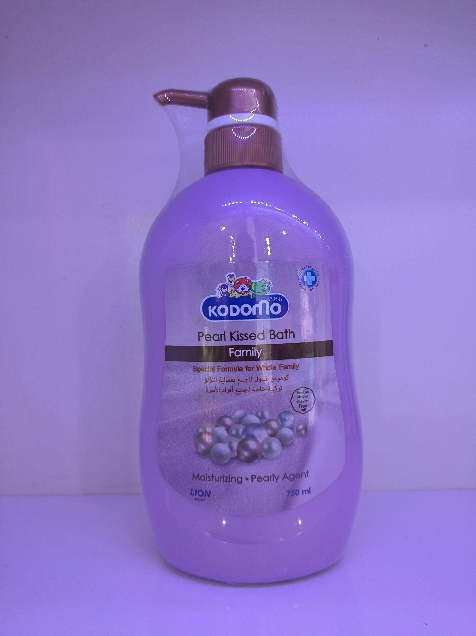 شامپو بدن خانواده کودومو KODOMO حاوی عصاره مروارید pearl kissed حجم 750 میلی