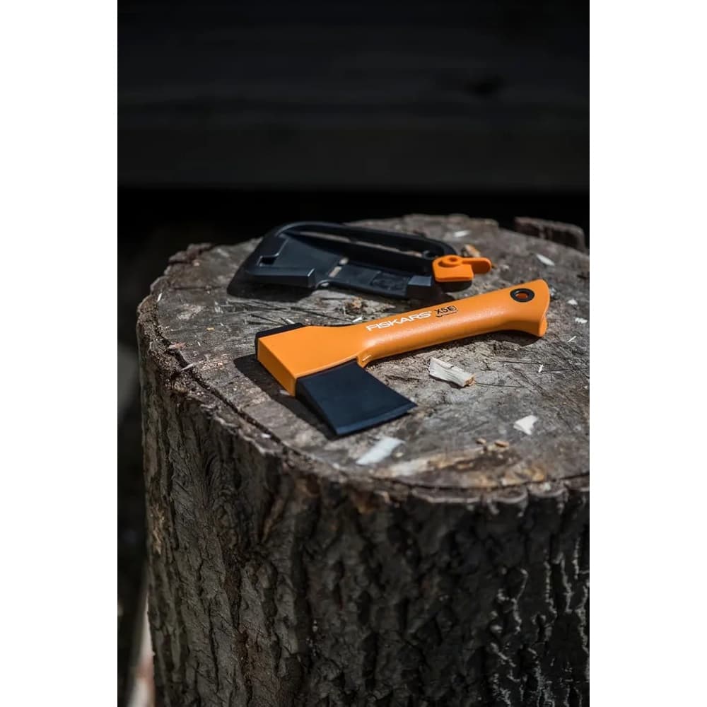 تبر کمپینگ فیسکارس مدل Fiskars X5 — تصویر ۵