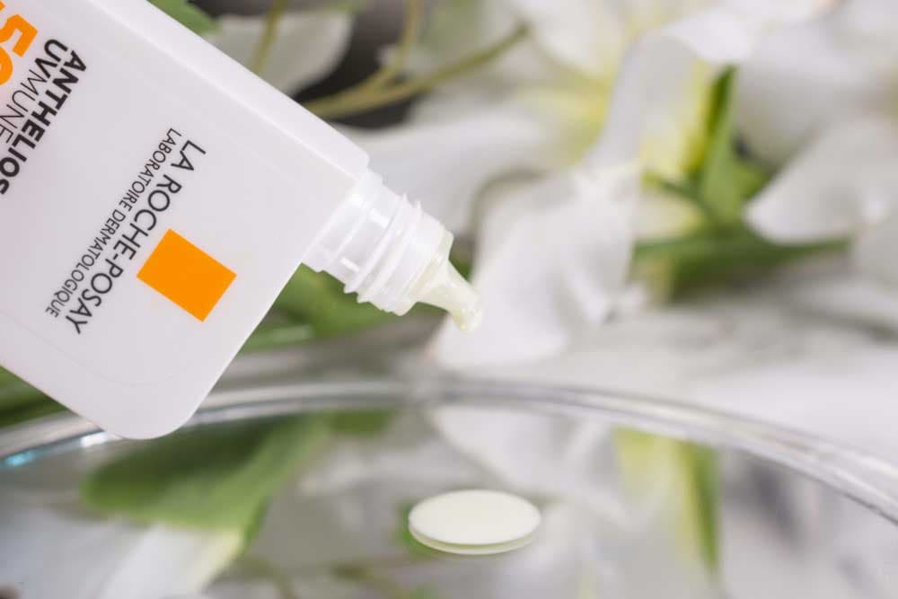 ضد آفتاب فلوییدی لاروش پوزای مدل UVMUNE 400 — تصویر ۳