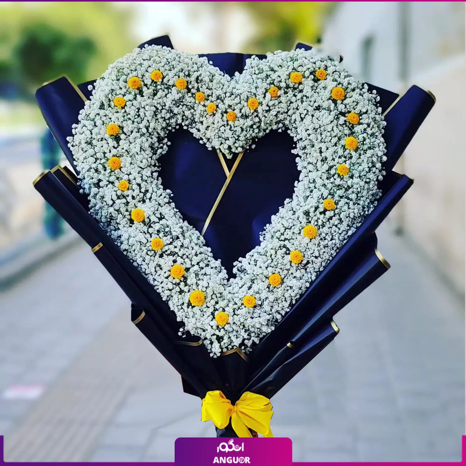 دسته گل ژیپسوفیلا قلبی سفید و رز مینیاتوری — تصویر ۲