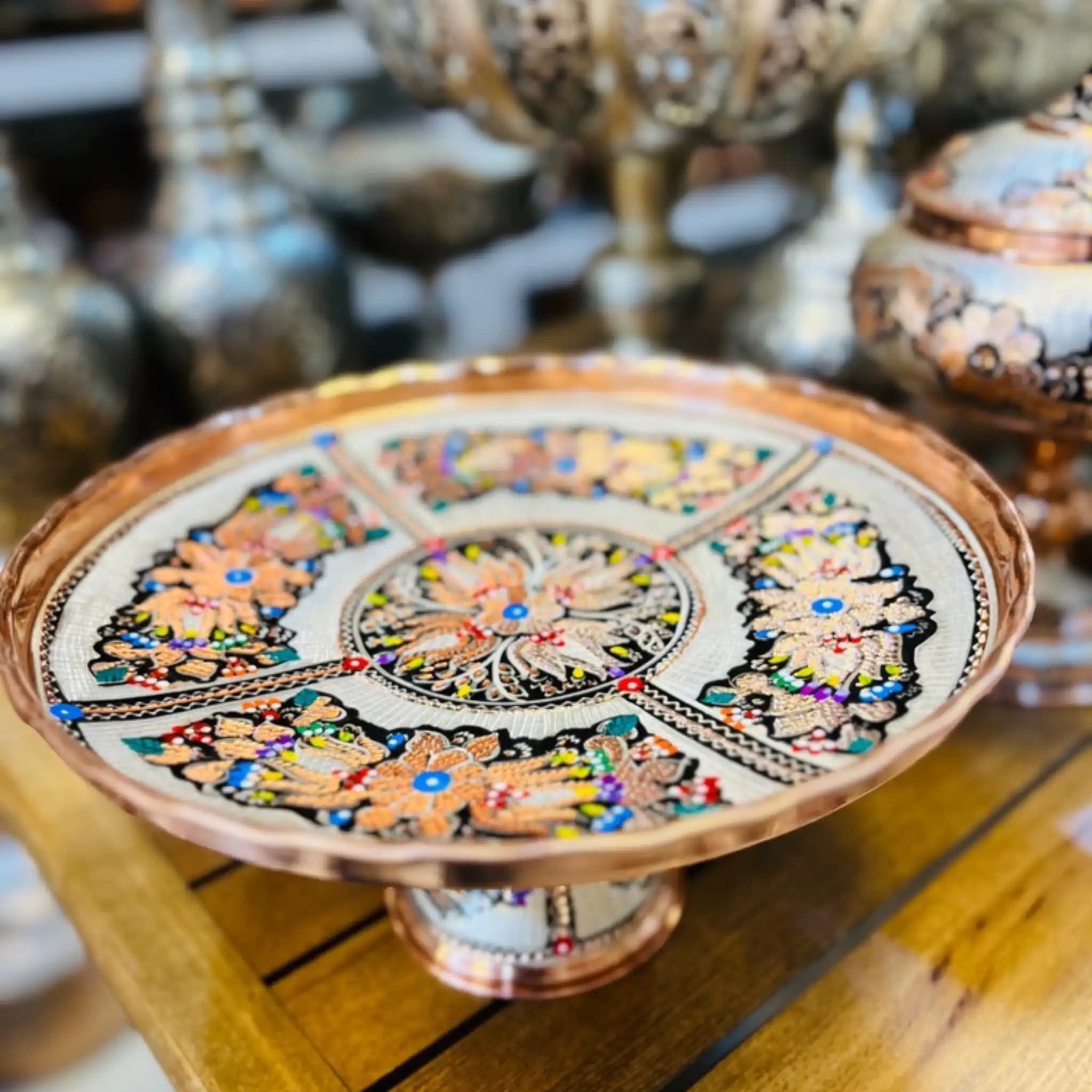 سرویس پذیرایی نقره کوب با نقش آبی — تصویر ۳
