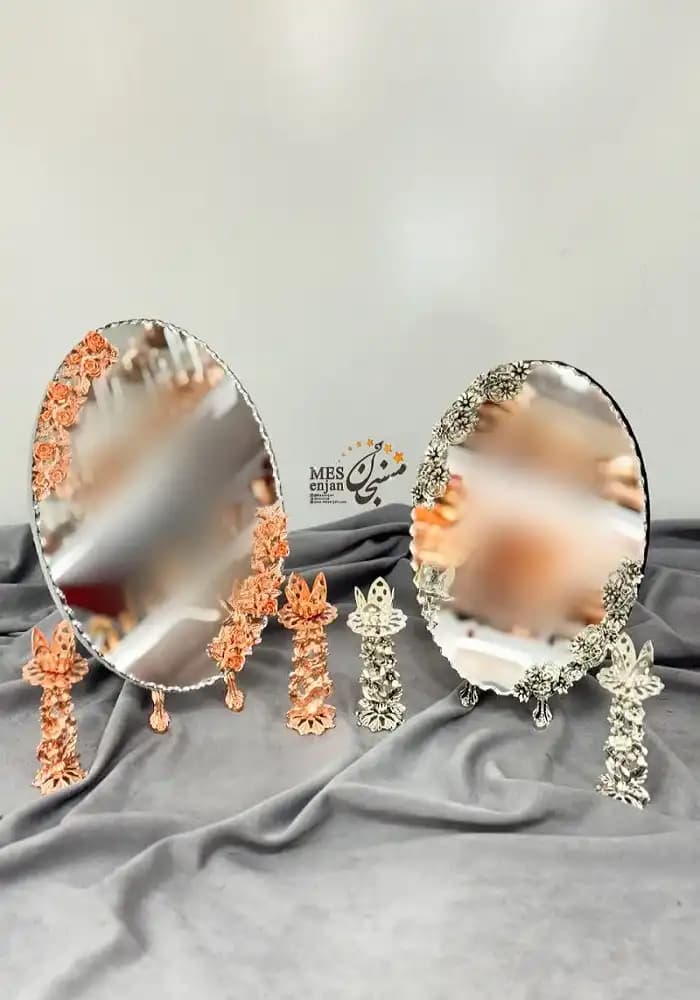آینه و شمعدان بیضی گل دار